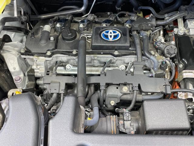 TOYOTA VOXY HYBRID 2022