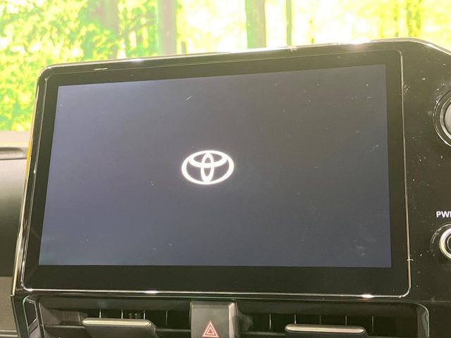 TOYOTA NOAH HYBRID 2024