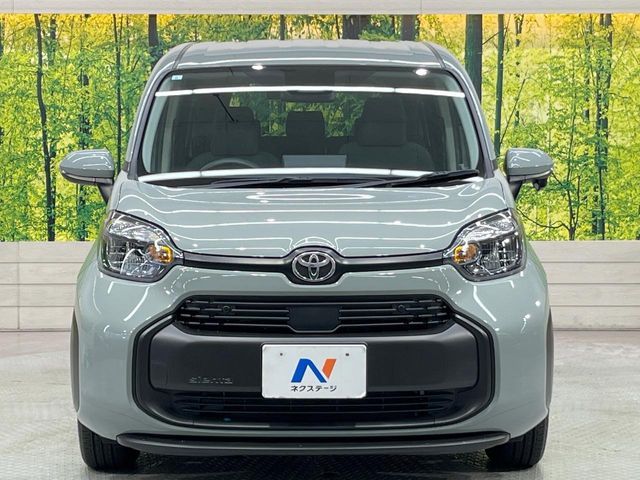 TOYOTA SIENTA HYBRID 2023