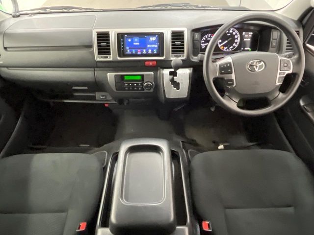 TOYOTA HIACE van 2WD 2024