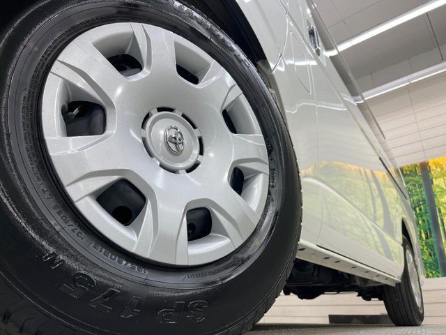 TOYOTA HIACE van 2WD 2024