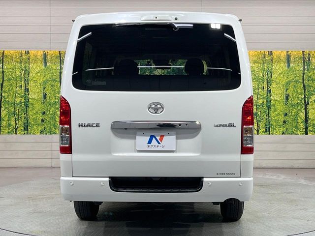 TOYOTA HIACE van 2WD 2024