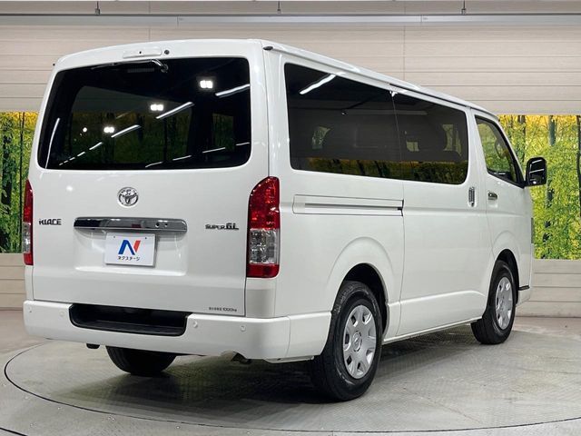 TOYOTA HIACE van 2WD 2024