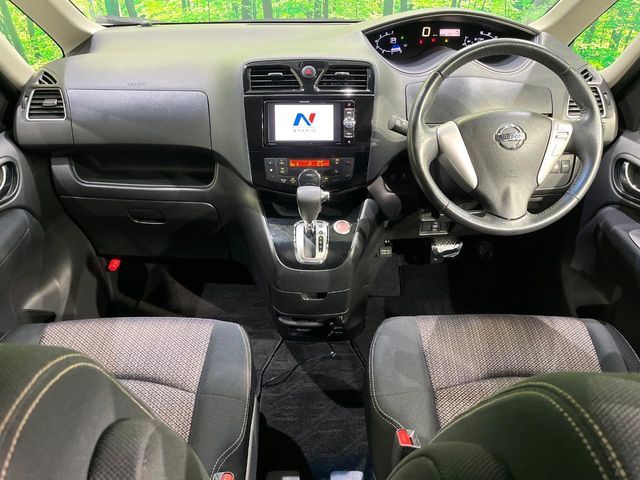 NISSAN SERENA  WG 4WD 2014