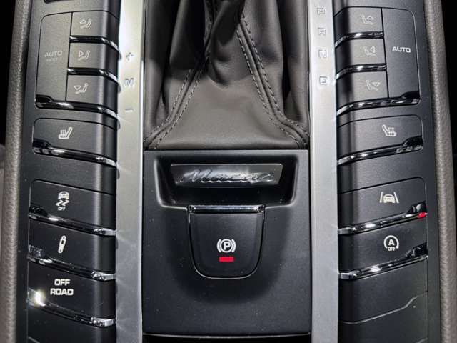 PORSCHE PORSCHE Macan 2019