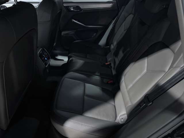 PORSCHE PORSCHE Macan 2019