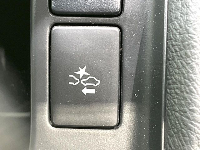 TOYOTA HIACE van 4WD 2022