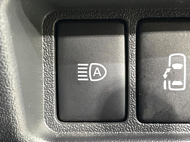 TOYOTA HIACE van 4WD 2022