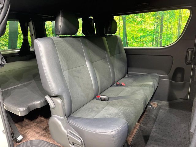 TOYOTA HIACE van 4WD 2022