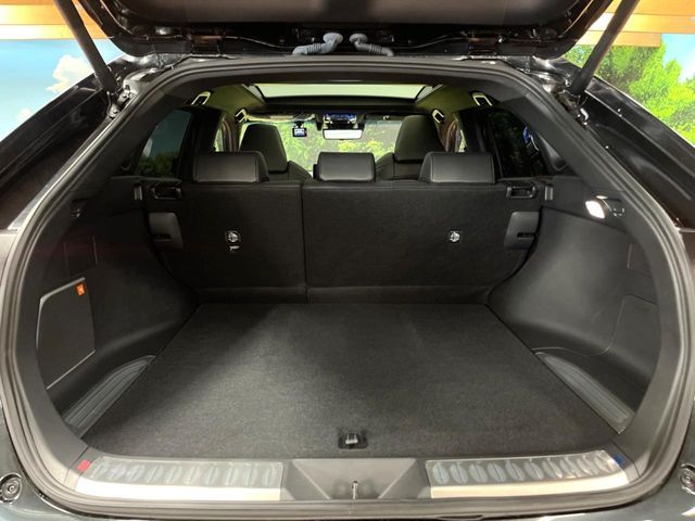 TOYOTA HARRIER HYBRID 2023