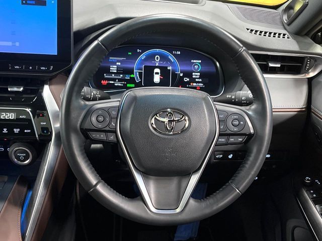 TOYOTA HARRIER HYBRID 2023