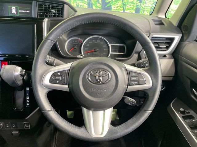 TOYOTA ROOMY 2020