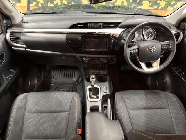 TOYOTA HILUX 4WD 2022
