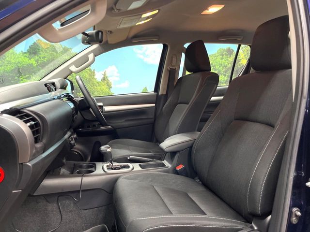 TOYOTA HILUX 4WD 2022