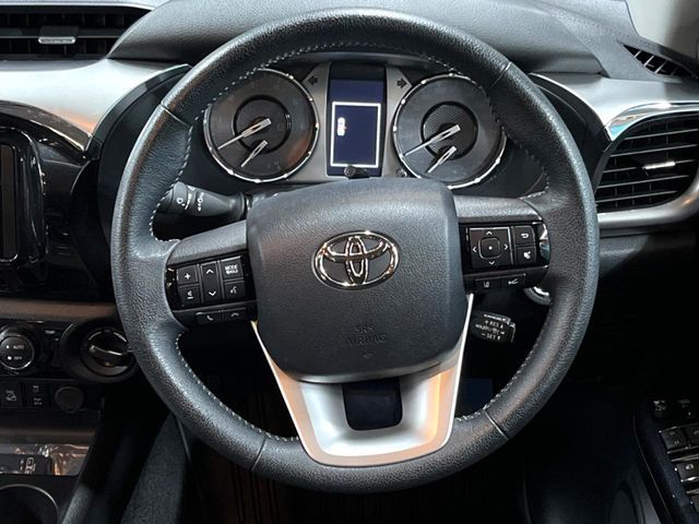 TOYOTA HILUX 4WD 2022