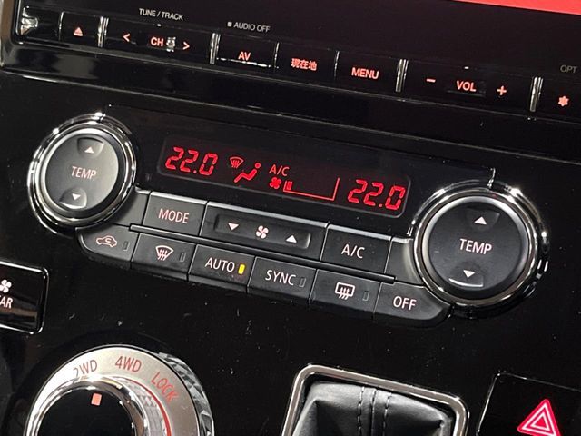 MITSUBISHI DELICA D:5 4WD 2024