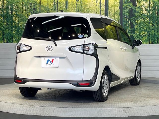 TOYOTA SIENTA 2017