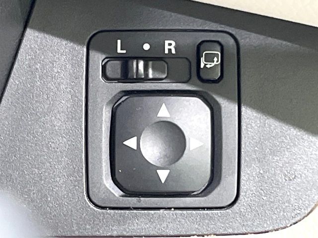 MITSUBISHI eK SPACE 2016