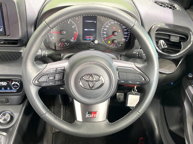 TOYOTA GR YARIS 2023