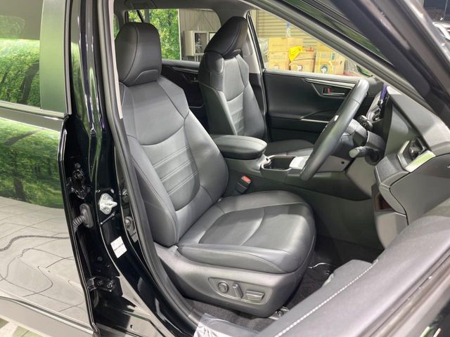 TOYOTA RAV4 4WD 2023