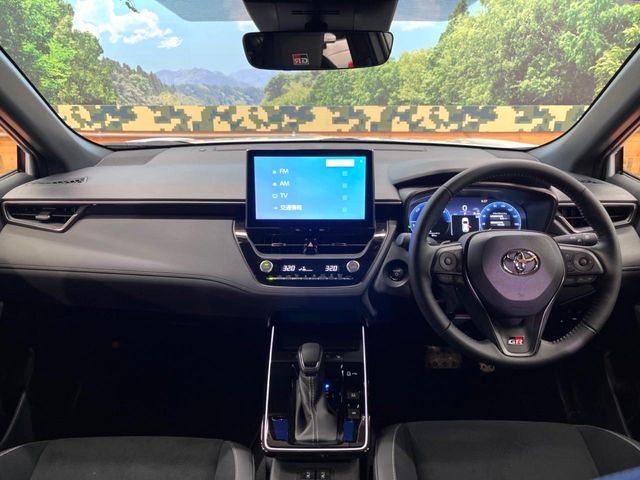 TOYOTA COROLLA CROSS HYBRID 2025