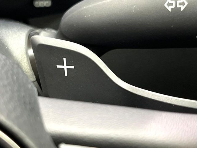 TOYOTA COROLLA CROSS HYBRID 2025