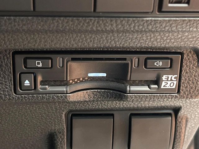 TOYOTA COROLLA CROSS HYBRID 2025