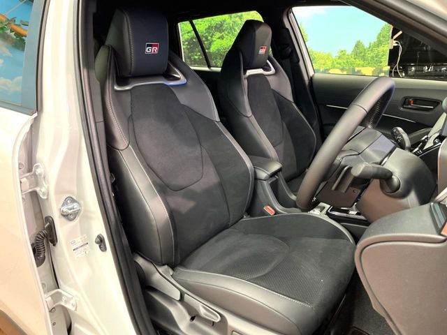 TOYOTA COROLLA CROSS HYBRID 2025