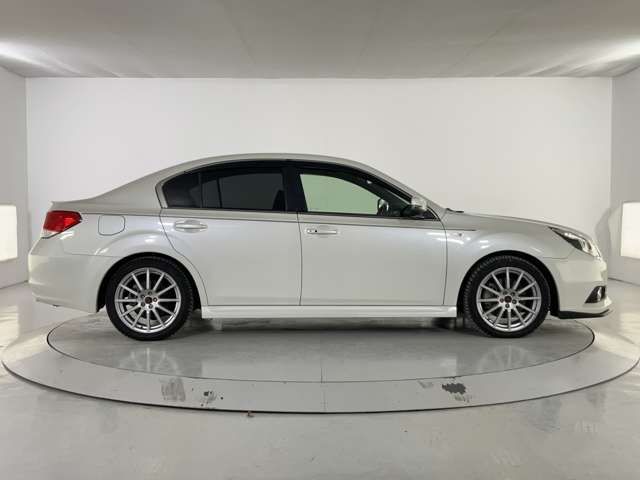 SUBARU LEGACY B4 2012
