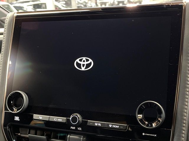 TOYOTA VELLFIRE  HYBRID 2025