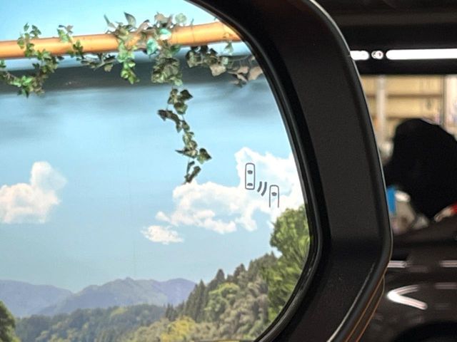 TOYOTA VELLFIRE  HYBRID 2025