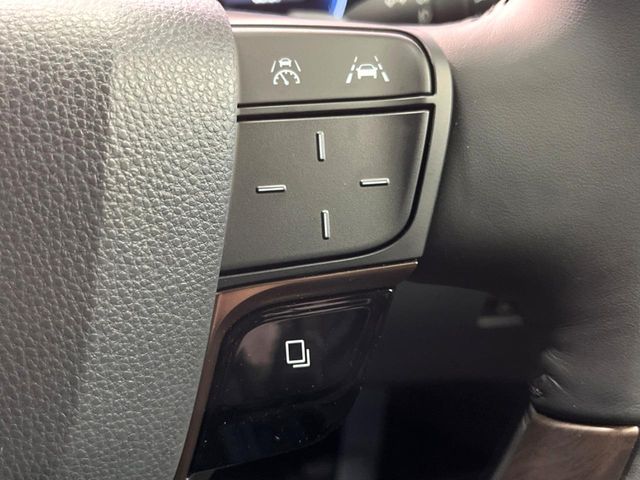 TOYOTA VELLFIRE  HYBRID 2025