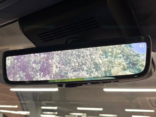 TOYOTA VELLFIRE  HYBRID 2025