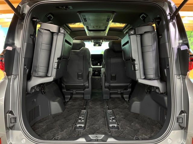 TOYOTA VELLFIRE  HYBRID 2025