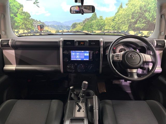 TOYOTA FJ CRUISER 4WD 2017