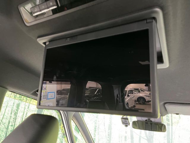 TOYOTA NOAH HYBRID 2022