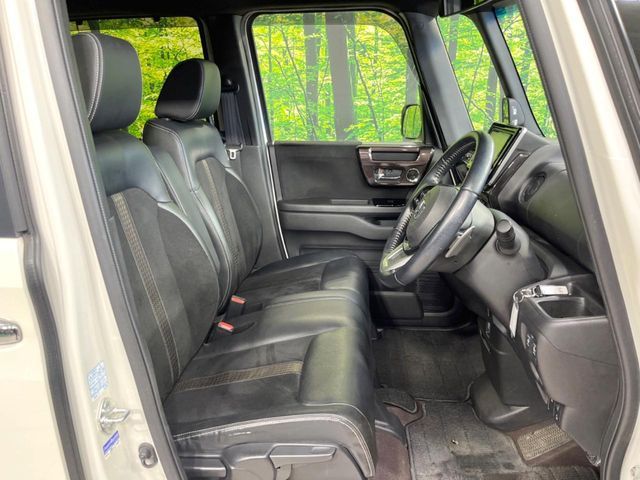 HONDA N BOX CUSTOM 2018