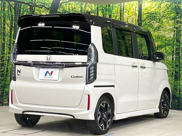 HONDA N BOX CUSTOM 2018