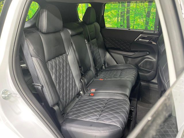 MITSUBISHI OUTLANDER PHEV 2024