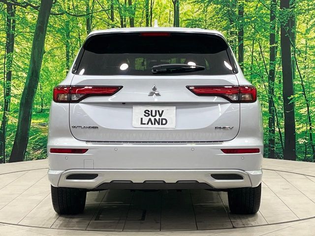 MITSUBISHI OUTLANDER PHEV 2024