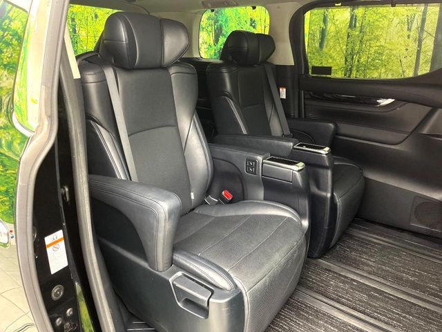 TOYOTA ALPHARD 2018
