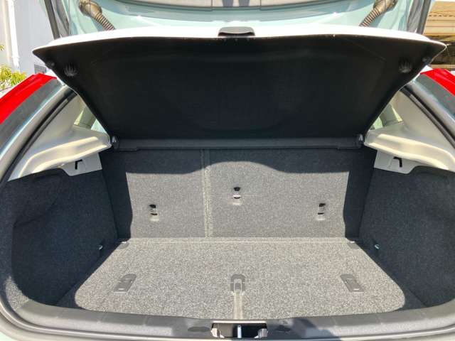 VOLVO VOLVO V40 2017