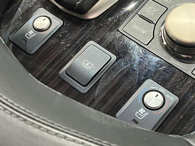 TOYOTA LEXUS LS600h 2015