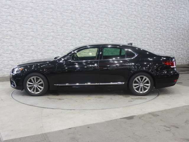 TOYOTA LEXUS LS600h 2015