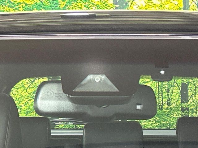 TOYOTA HARRIER 4WD 2017