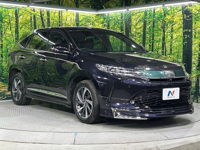 TOYOTA HARRIER 4WD 2017