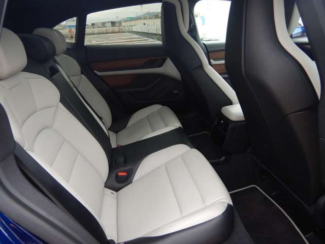 PORSCHE PORSCHE Taycan Cross Turismo 2021