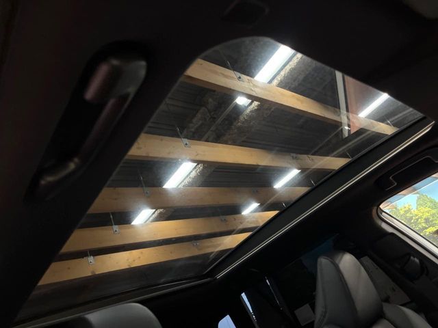 TOYOTA COROLLA CROSS HYBRID 2024