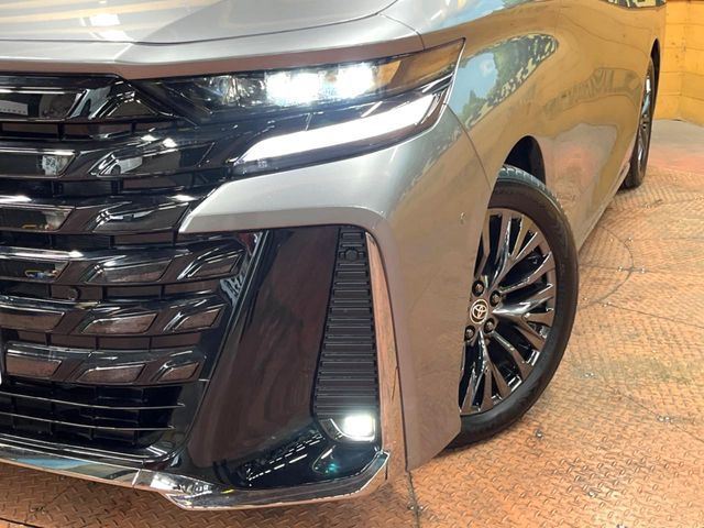 TOYOTA VELLFIRE  HYBRID 2025