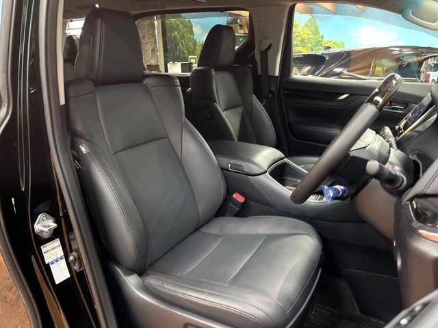 TOYOTA ALPHARD hybrid 4WD 2021